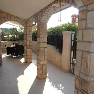  Ferienhaus Ines 1 Kroatien